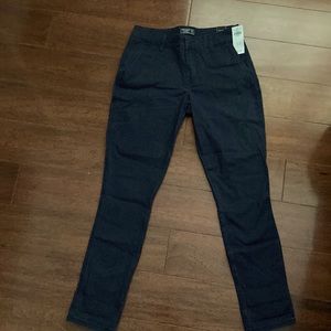 Abercrombie & Fitch Mid Rise Chino Pant NWT